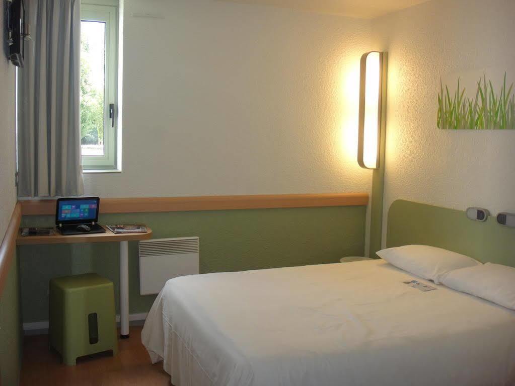 ibis budget Châtellerault Nord Eksteriør billede