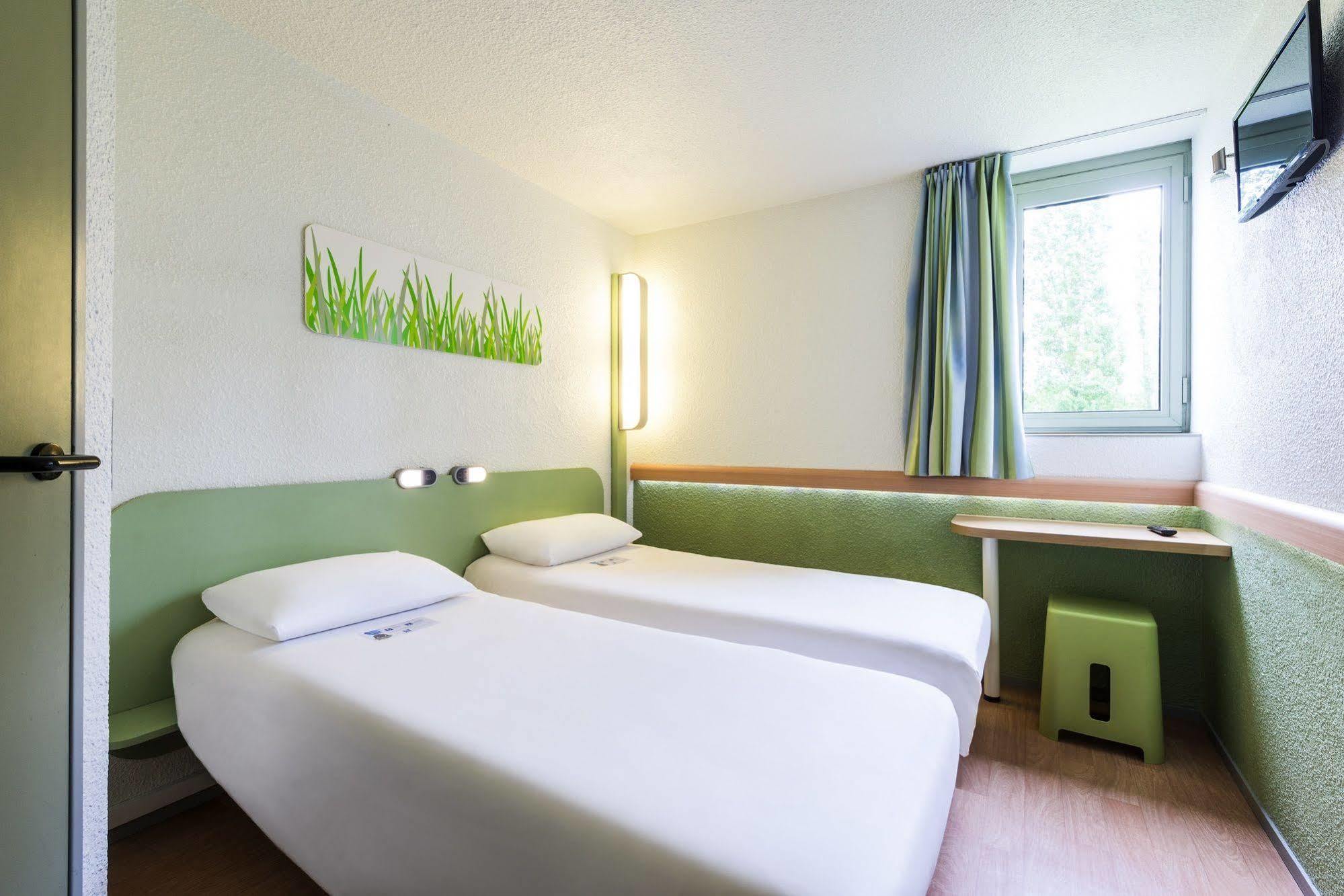 ibis budget Châtellerault Nord Eksteriør billede